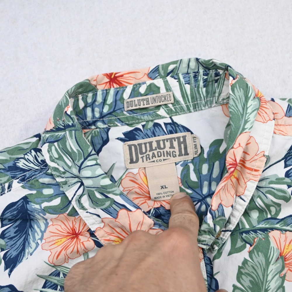 Duluth Trading Co Button Up Mens XL Slim Fit White Floral Tropical Short Sleeve - Picture 6 of 9
